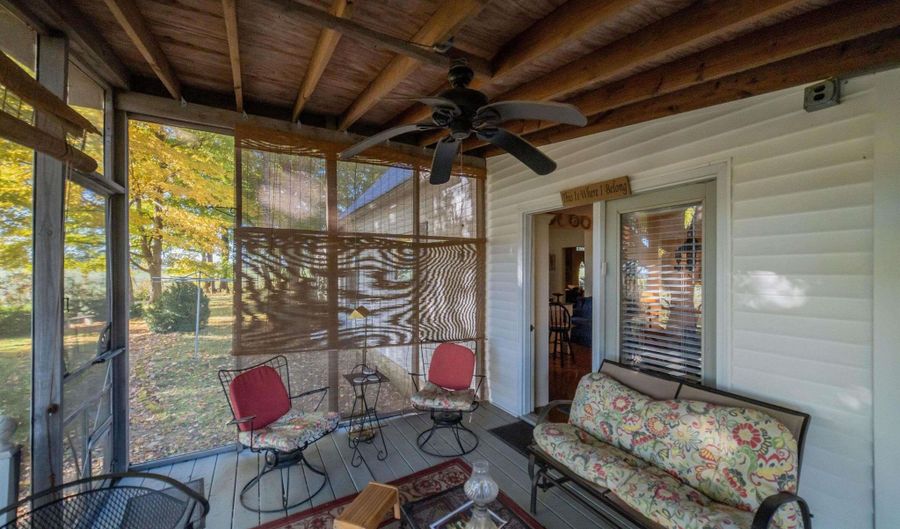 796 State Route 1772, Arlington, KY 42021 - 3 Beds, 2 Bath