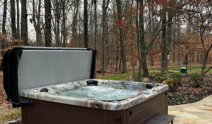 21663 OATLANDS Rd, Aldie, VA 20105 - 3 Beds, 4 Bath