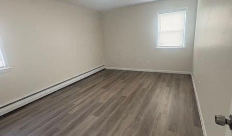 128 Floyd St 2, Belleville, NJ 07109 - 2 Beds, 1 Bath