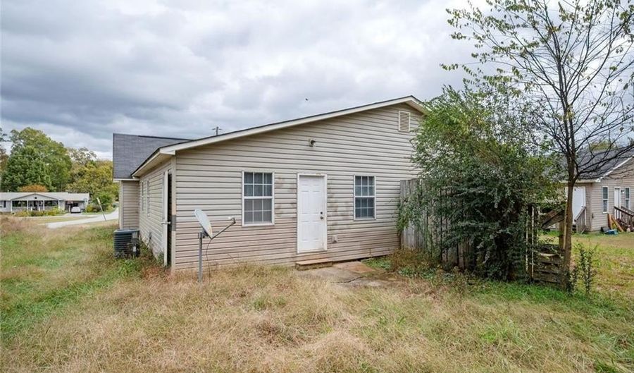 244 Lawrence St, Adairsville, GA 30103 - 0 Beds, 0 Bath