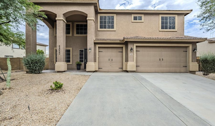 44022 N 43RD Dr, Anthem, AZ 85087 - 5 Beds, 4 Bath
