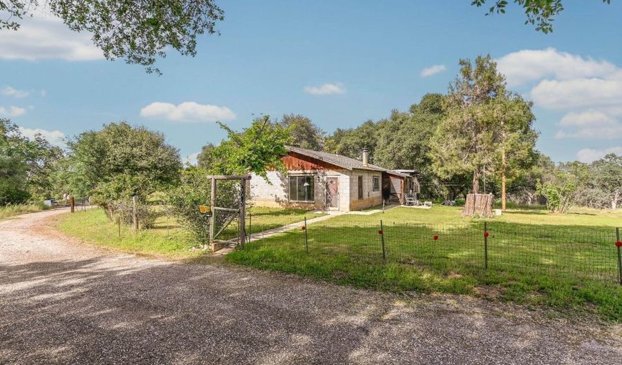 598 Sultana Ln, Angels Camp, CA 95222 - 2 Beds, 1 Bath
