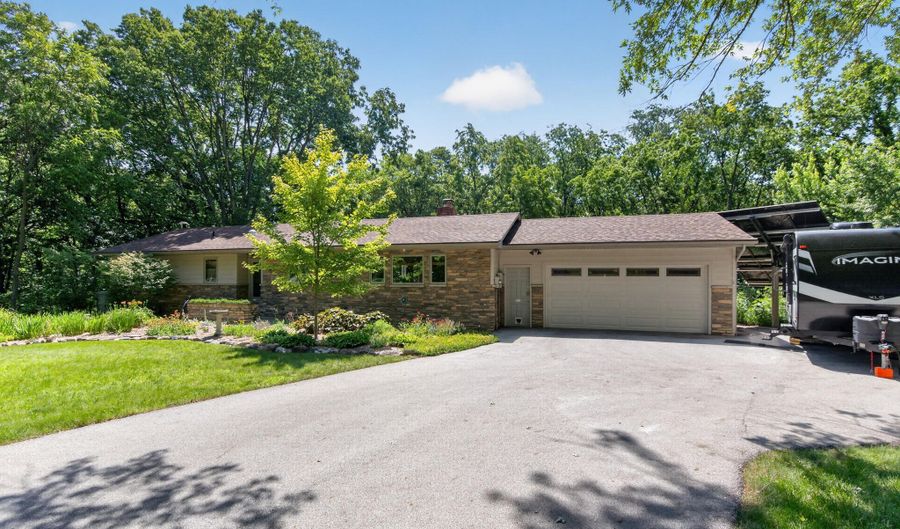 2706 Meadow Glen Rd, Ames, IA 50014 - 4 Beds, 2 Bath