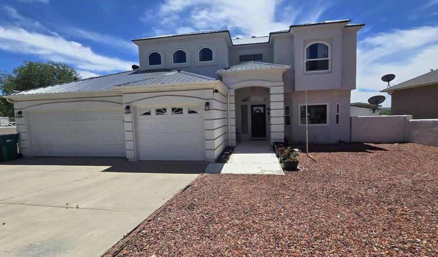 212 HERITAGE Ln, Aztec, NM 87410 - 4 Beds, 3 Bath