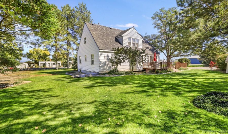 1213 Burley Ave, Buhl, ID 83316 - 3 Beds, 2 Bath