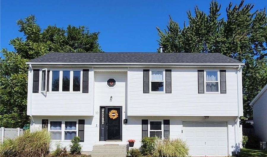 10 Sadler St, North Providence, RI 02911 - 5 Beds, 2 Bath