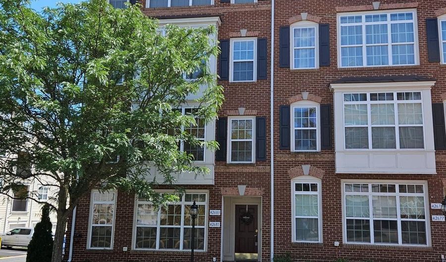 42683 HOLLYHOCK Ter, Brambleton, VA 20148 - 3 Beds, 3 Bath