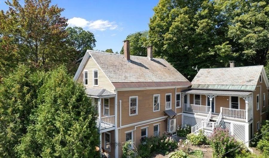 219 High St 3, Brattleboro, VT 05301 - 1 Beds, 1 Bath
