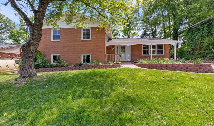 5817 SWARTHMORE Dr, Berwyn Heights, MD 20740 - 4 Beds, 4 Bath