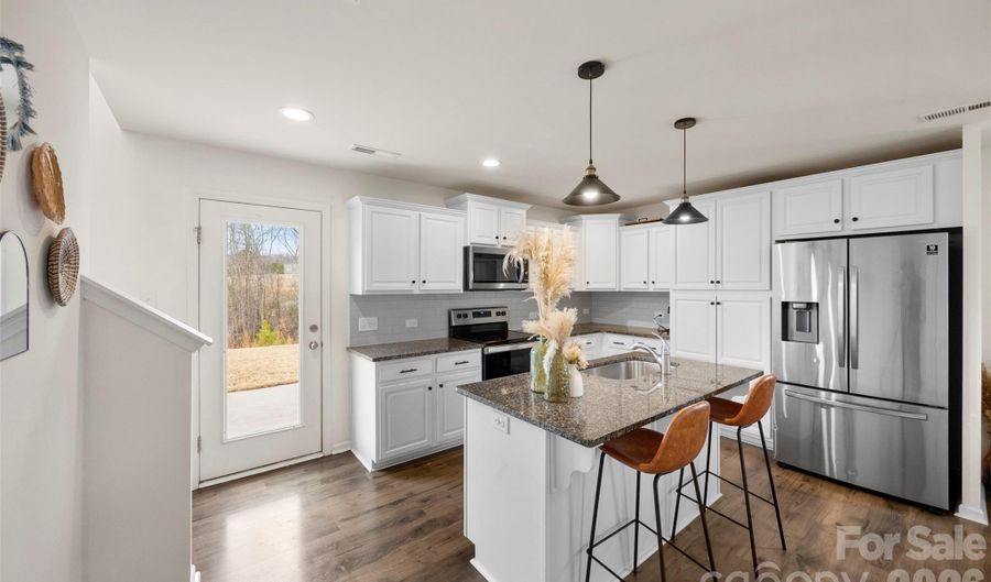 717 Lexington Dr, Albemarle, NC 28001 - 3 Beds, 3 Bath