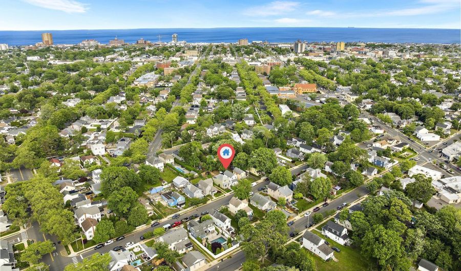 826 Dunlewy St, Asbury Park, NJ 07712 - 3 Beds, 2 Bath