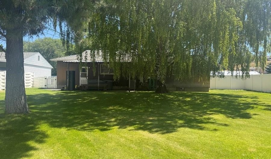 550 Bennett Ave, American Falls, ID 83211 - 3 Beds, 1 Bath