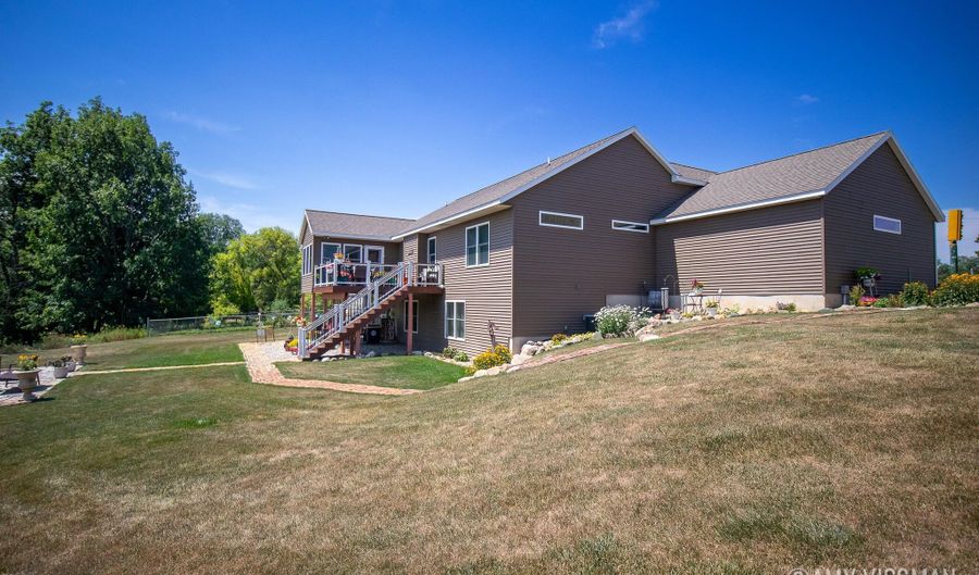 7774 Timpson Ave SE, Alto, MI 49302 - 3 Beds, 3 Bath