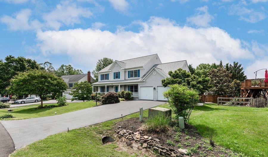 3303 TUDOR Ct, Adamstown, MD 21710 - 5 Beds, 4 Bath