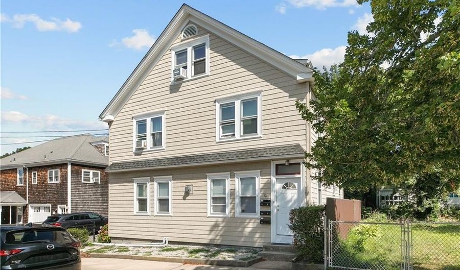 40 Webster St B, Newport, RI 02840 - 1 Beds, 1 Bath