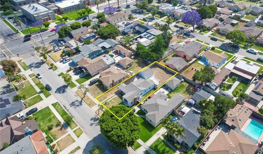 805 S Poinsettia Ave, Compton, CA 90221 - 3 Beds, 1 Bath