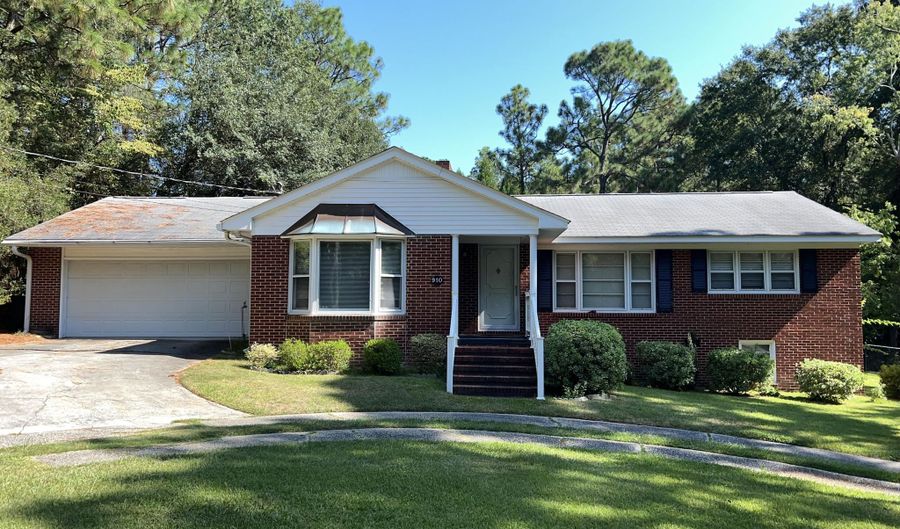 910 Wildwood Rd, Aiken, SC 29801 - 3 Beds, 3 Bath