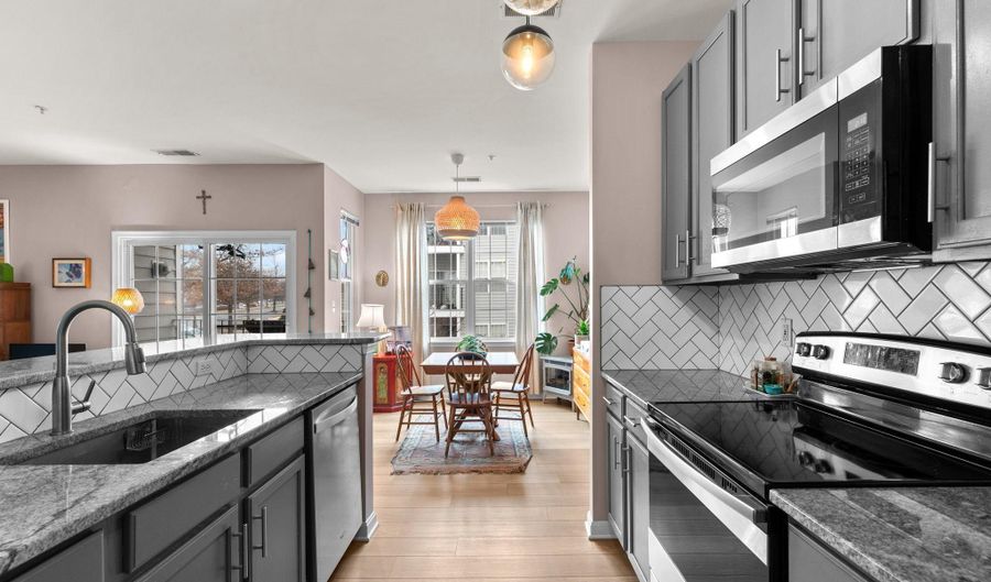 2157 SCOTTS CROSSING Ct 204, Annapolis, MD 21401 - 2 Beds, 2 Bath