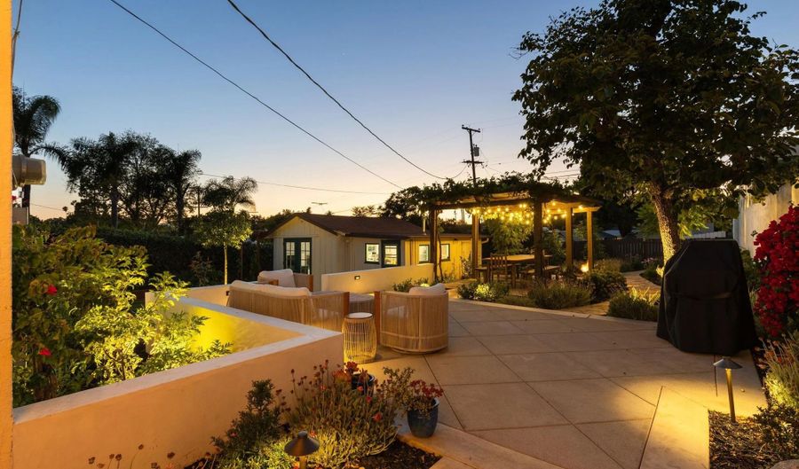534 E 9th Ave, Escondido, CA 92025 - 2 Beds, 1 Bath
