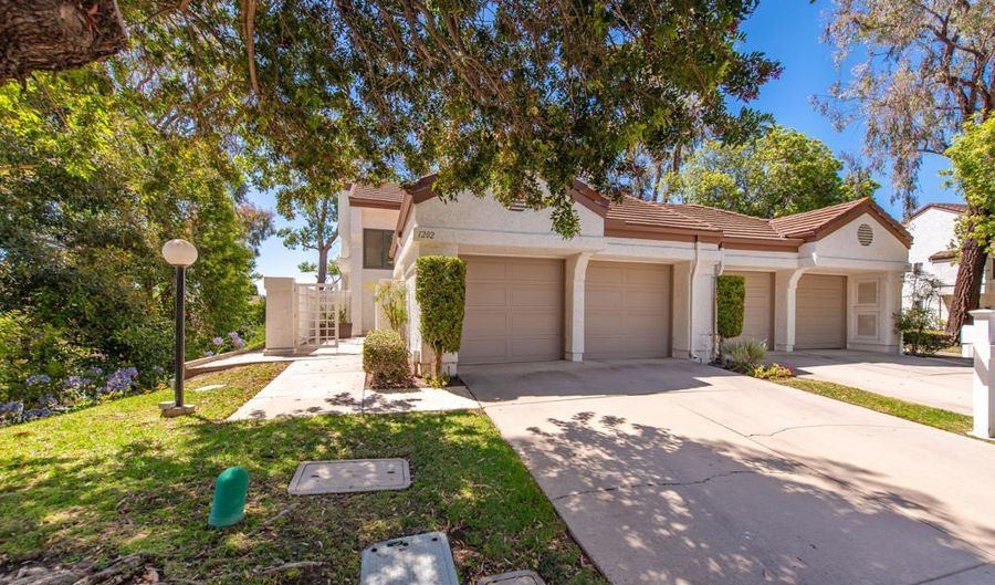 1202 Mission Verde Dr, Camarillo, CA 93012 - 2 Beds, 2 Bath