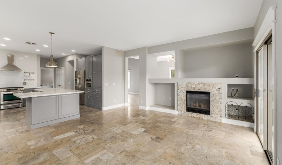 40927 N Columbia Trl, Anthem, AZ 85086 - 4 Beds, 3 Bath