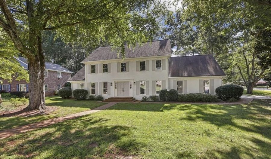 3047 Terramar Dr, Atlanta, GA 30341 - 4 Beds, 3 Bath