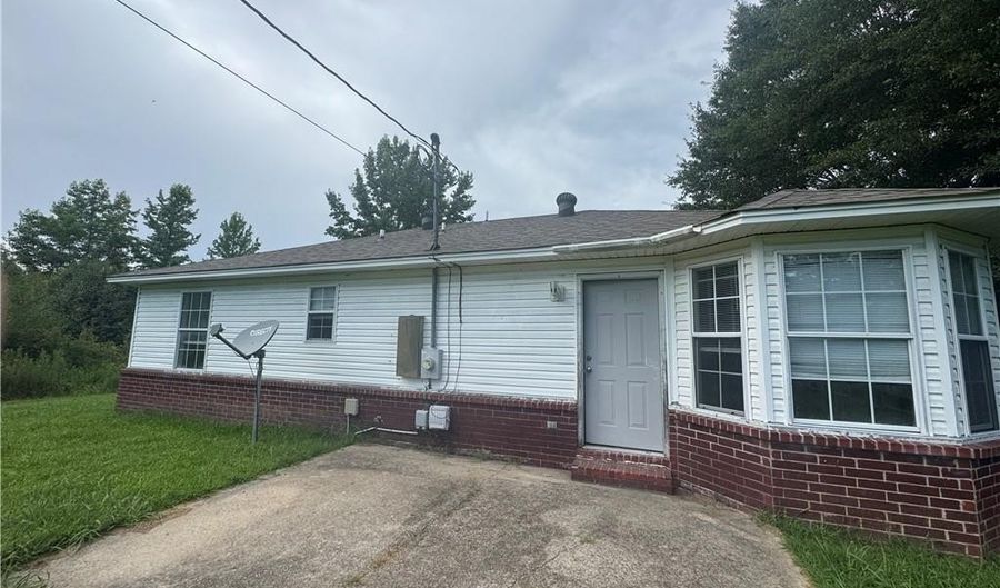 1811 Birchwood, Beebe, AR 72012 - 3 Beds, 2 Bath