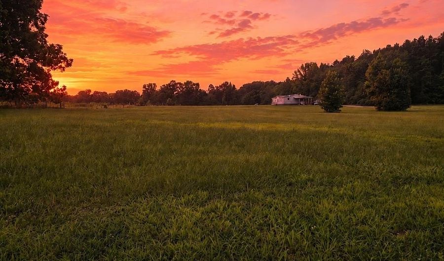 8330 E Elm, Benton, AR 72015 - 4 Beds, 2 Bath