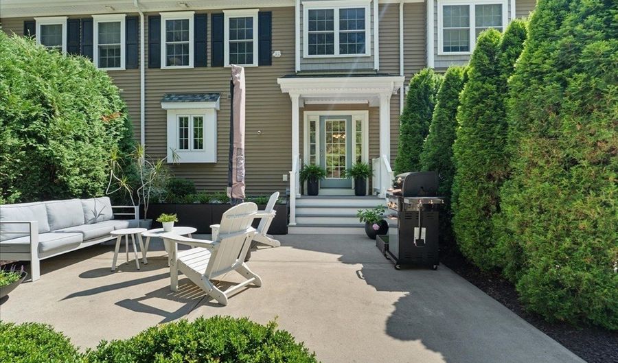 1405 Commerce Way 22, Attleboro, MA 02703 - 3 Beds, 3 Bath