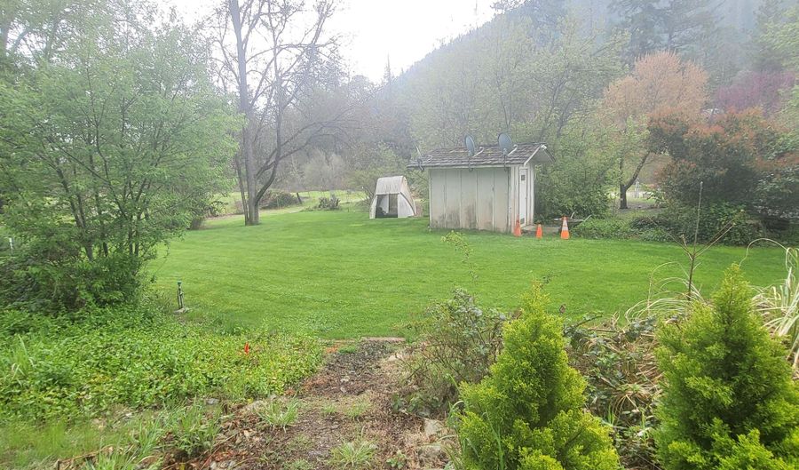 537 Thompson Creek Rd 43, Applegate, OR 97530 - 2 Beds, 2 Bath