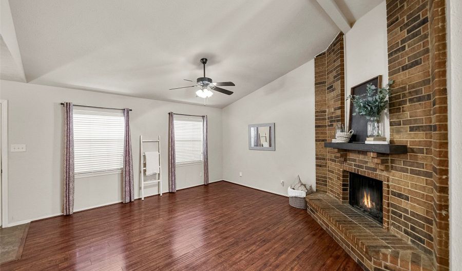 1320 Clearview Dr, Allen, TX 75002 - 3 Beds, 2 Bath
