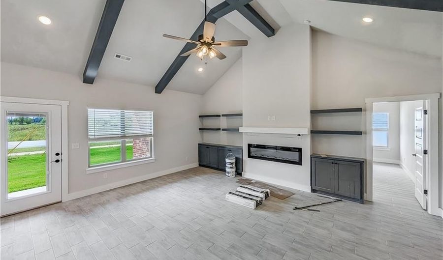 6807 SW Basswood Ave, Bentonville, AR 72712 - 4 Beds, 2 Bath