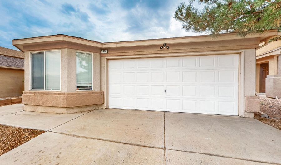 9000 Violet Orchid Trl SW, Albuquerque, NM 87121 - 4 Beds, 2 Bath