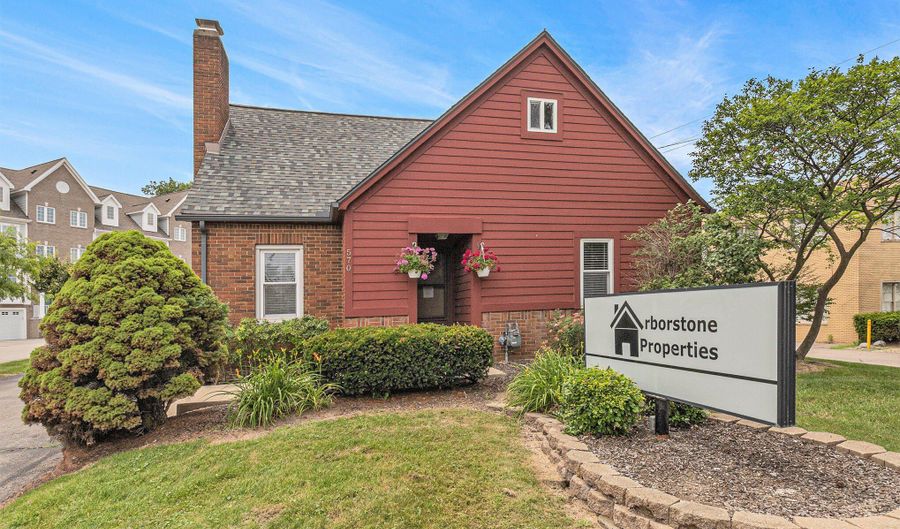 570 S Maple Rd, Ann Arbor, MI 48103 - 0 Beds, 2 Bath