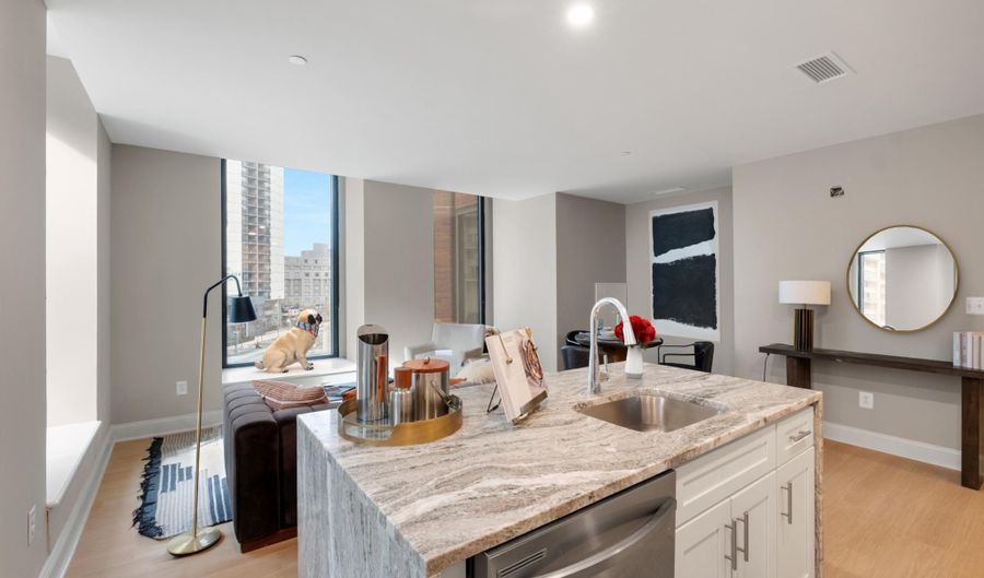 1601 CHERRY St 702, Philadelphia, PA 19102 - 2 Beds, 2 Bath