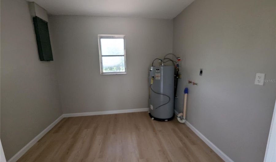 347 S ORANGE Ave, Arcadia, FL 34266 - 3 Beds, 2 Bath