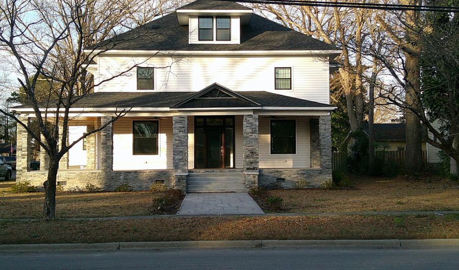363 Third St, Ayden, NC 28513 - 5 Beds, 3 Bath