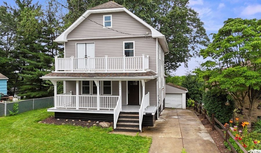 1940 8th St, Akron, OH 44314 - 4 Beds, 2 Bath