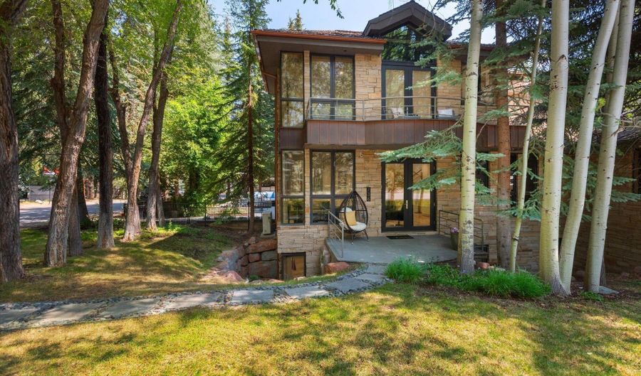 736 W Smuggler St, Aspen, CO 81611 - 4 Beds, 4 Bath