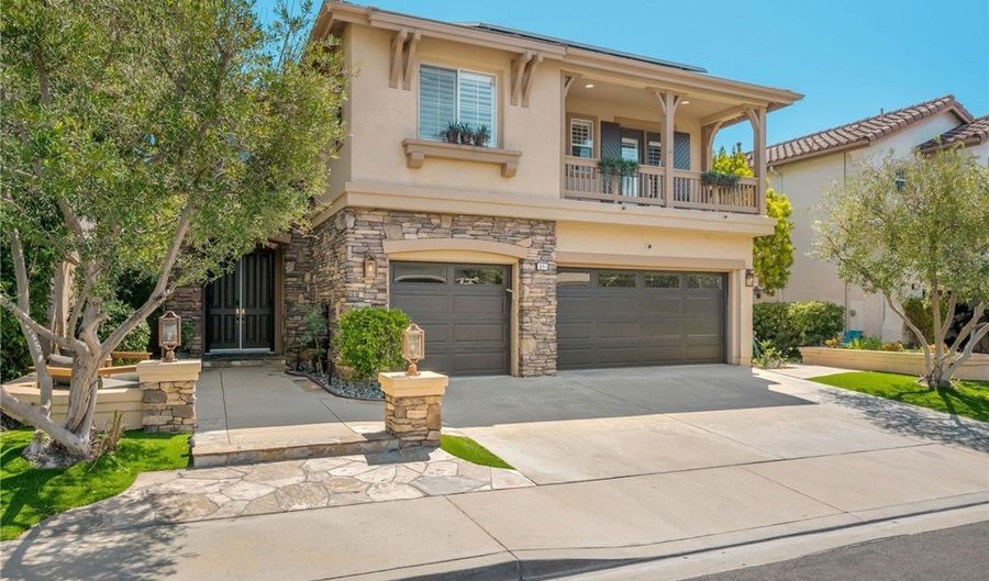 16 Sunswept Mesa, Aliso Viejo, CA 92656 - 5 Beds, 5 Bath