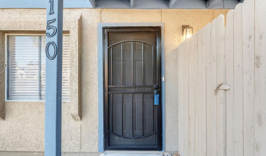 286 W PALOMINO Dr 150, Chandler, AZ 85225 - 2 Beds, 2 Bath