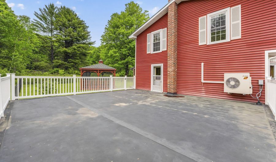 241 E Hardscrabble Rd, Auburn, ME 04210 - 0 Beds, 2 Bath