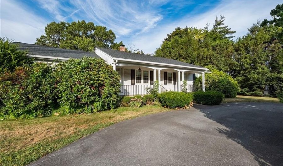 1189 Atwood Ave, Johnston, RI 02919 - 8 Beds, 4 Bath