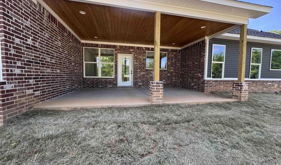 6716 N Detonti Rd, Bauxite, AR 72011 - 4 Beds, 3 Bath