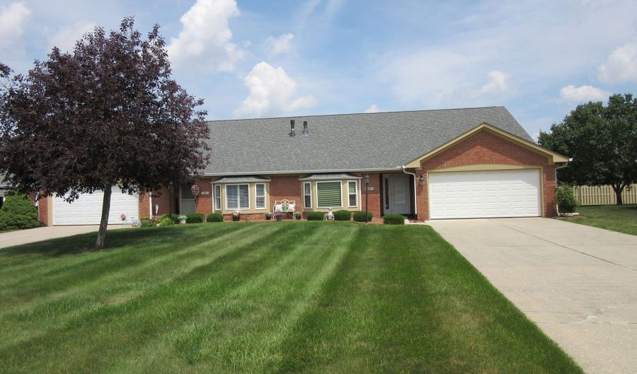 339 Lakewood Ct, Avon, IN 46123 - 2 Beds, 2 Bath