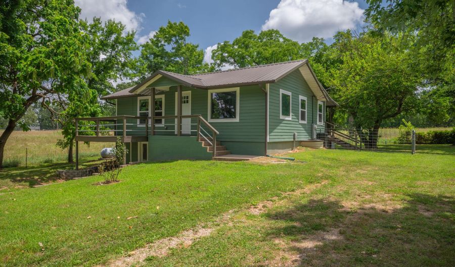 120 Moss Church Rd, Anderson, MO 64831 - 2 Beds, 2 Bath
