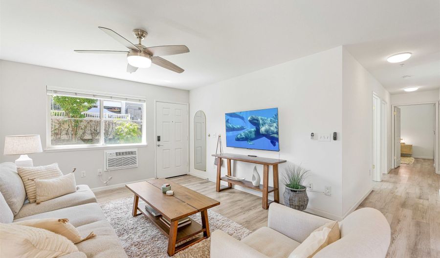 33 Kihalani St 403, Kihei, HI 96753 - 3 Beds, 2 Bath