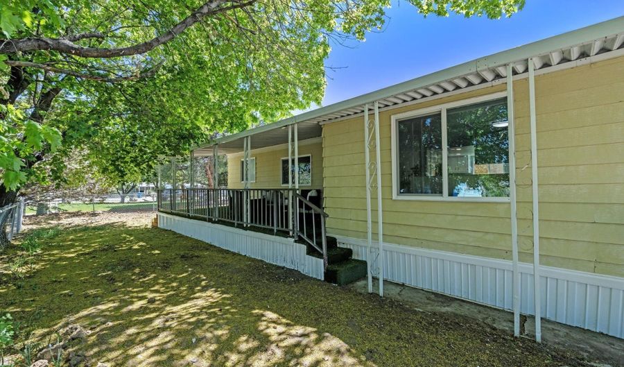 1279 Kingslane, Gardnerville, NV 89410 - 2 Beds, 2 Bath