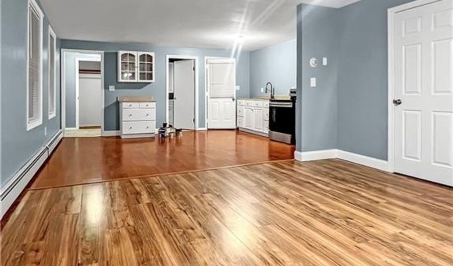 75 Mendon Rd 2, Attleboro, MA 02703 - 1 Beds, 1 Bath