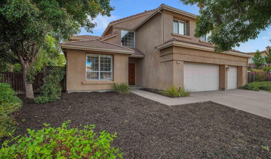 1932 Medicine Mountain Ct, Antioch, CA 94531 - 5 Beds, 3 Bath